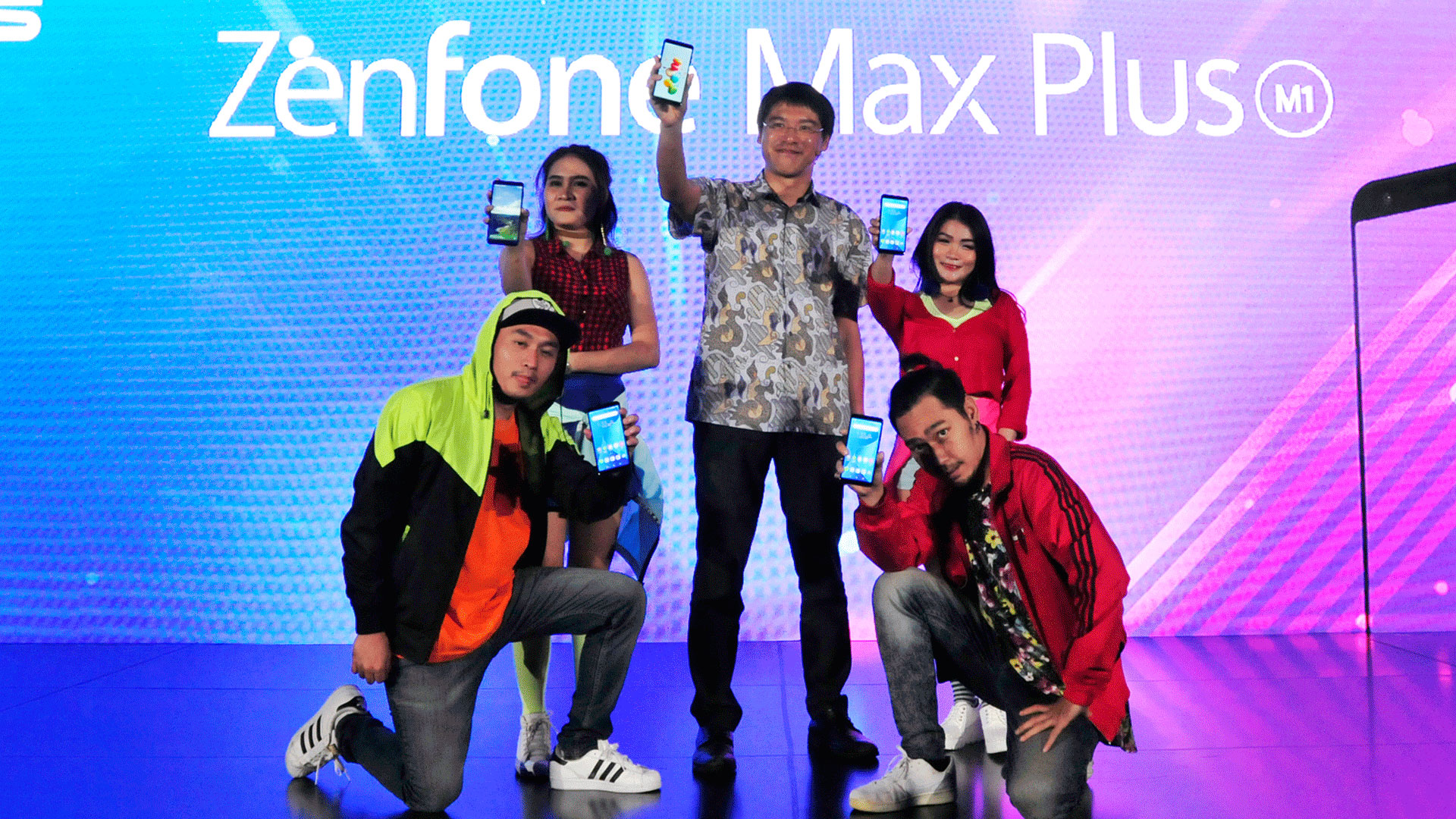 ASUS ZenFone Max Plus M1, Smartphone Full View Display dengan Baterai Besar
